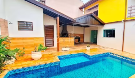 Casa com 4 quartos à venda no Jardim Antonio Von Zuben, Campinas , 243 m2 por R$ 930.000