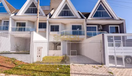 Casa com 3 quartos à venda na Rua Roberto Senna, 280, Novo Mundo, Curitiba, 147 m2 por R$ 787.000