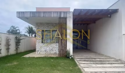 <p>Excelente Casa Térrea em Itapoá - SC.</p>
