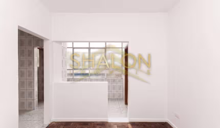<p>Apartamento com 3 quartos na - Avenida Visconde De Guarapuava</p>