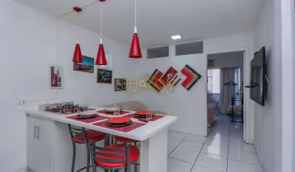 <p>APARTAMENTO SEMI-MOBILIADO, CENTRO, PROXIMO A UNIVERSIDADE FEDERAL, CURITIBA, PR</p>