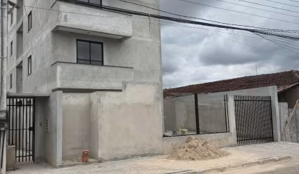 3 Dormitórios - Sacada na Sala e na Suíte - 2 vagas de garagem