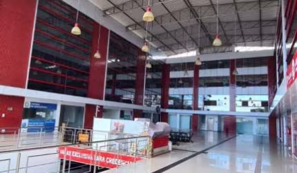 Sala comercial com 20 salas para alugar na Rua silvandir chaves, Caji, Lauro de Freitas por R$ 50.000