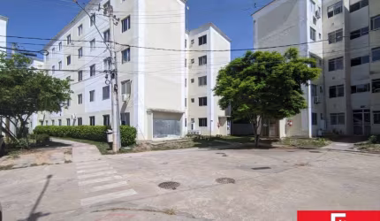 Apartamento com 2 quartos à venda na Rua Sucupió, Abrantes, Camaçari, 50 m2 por R$ 130.000