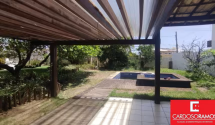 Casa com 4 quartos à venda na Rua Praia de Guarujá, Vilas do Atlantico, Lauro de Freitas por R$ 1.100.000
