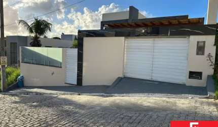 Casa com 3 quartos à venda na Rua Jurema, Caji, Lauro de Freitas por R$ 850.000