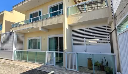 Casa com 3 quartos à venda na Miragem, Miragem, Lauro de Freitas por R$ 795.000