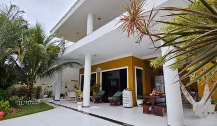 Casa com 5 quartos à venda na Rua Pataro Machado, Centro, Lauro de Freitas por R$ 1.500.000