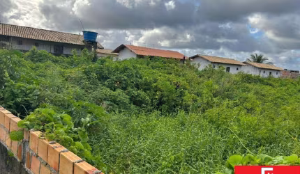 Terreno à venda na Rua Porto Seguro, Abrantes, Camaçari por R$ 400.000
