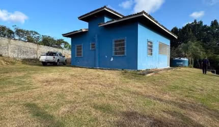 Barracão / Galpão / Depósito à venda na Rua Malunga, Quingoma, Lauro de Freitas por R$ 650.000