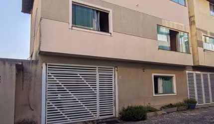 Casa com 3 quartos à venda na Rua Ipecaetá, Praia do Flamengo, Salvador por R$ 650.000