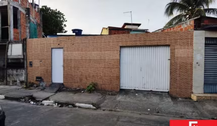 Casa com 2 quartos à venda na Rua São Marcos, Vila Praiana, Lauro de Freitas por R$ 220.000