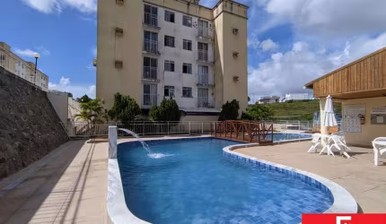 Apartamento com 3 quartos para alugar na Rua José Leite, Caji, Lauro de Freitas, 56 m2 por R$ 800