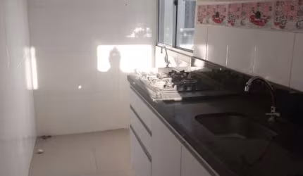 Apartamento com 2 quartos à venda na Rua Sucupió, Abrantes, Camaçari, 40 m2 por R$ 139.000