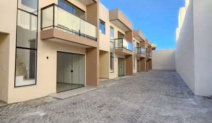 Casa com 3 quartos à venda na Vila Praiana, Vila Praiana, Lauro de Freitas por R$ 550.000