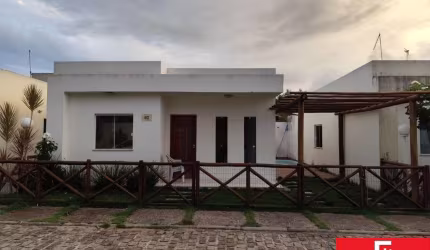 Casa com 2 quartos para alugar na Abrantes, Abrantes, Camaçari por R$ 2.350