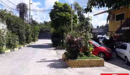 Terreno à venda na Avenida Professor Theócrito Batista, 1, Caji, Lauro de Freitas, 9970 m2 por R$ 3.498.000