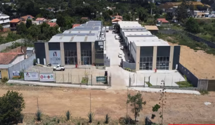 Barracão / Galpão / Depósito para alugar na BR-116 (Km 818), 818, Distrito Industrial, Vitória da Conquista por R$ 1.800