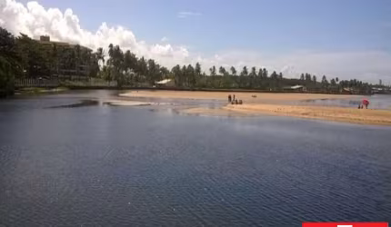 Terreno comercial à venda na Cond. Foz do Joanes, 1, Buraquinho, Lauro de Freitas por R$ 3.600.000