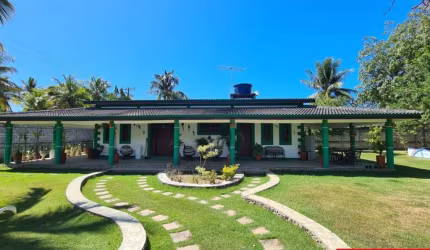 Casa com 2 quartos à venda na Rua Paradise, 1, Jauá, Camaçari por R$ 2.500.000