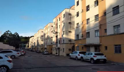 Apartamento com 2 quartos à venda na Rua 15 de Janeiro, 1, Caji, Lauro de Freitas, 45 m2 por R$ 135.000