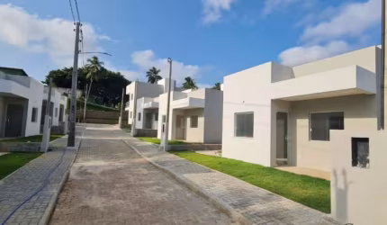 Casa com 2 quartos à venda na Abrantes, Abrantes, Camaçari por R$ 326.000