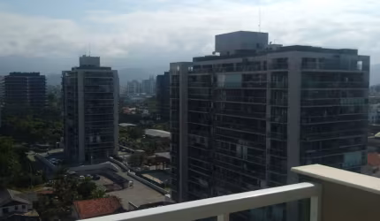 LINDA COBERTURA PERTO DA PRAIA