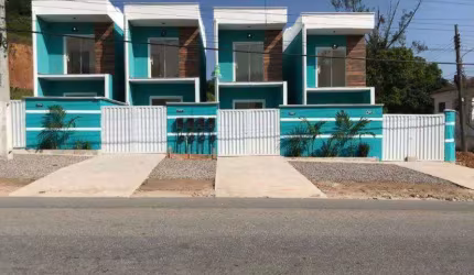 Casa à venda na Rua Barão de Mauá, Parque do Imperador, Magé - RJ