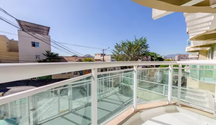 Apartamento à venda na Rua Caetano da Silva, Cascadura, Rio de Janeiro - RJ