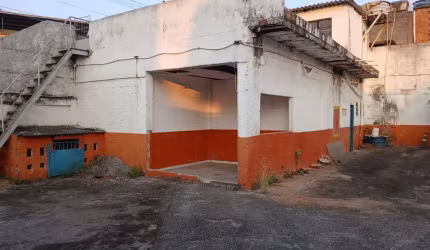 Galpão à venda na Avenida Miguel Couto, Jardim Sumaré, São João de Meriti - RJ