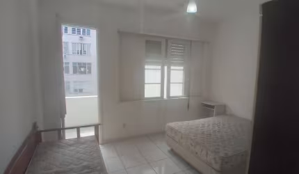 Apartamento à venda na Rua Carvalho de Mendonça, Copacabana, Rio de Janeiro - RJ