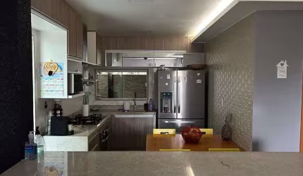 Casa à venda na Avenida Marquês de Baependi, Parque Moderno, Duque de Caxias - RJ