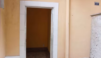 Casa para alugar na Rua Pedro Correia, Vila Meriti, Duque de Caxias - RJ
