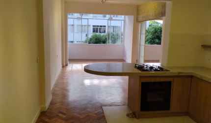 Apartamento à venda na Avenida Nossa Senhora de Copacabana, Copacabana, Rio de Janeiro - RJ