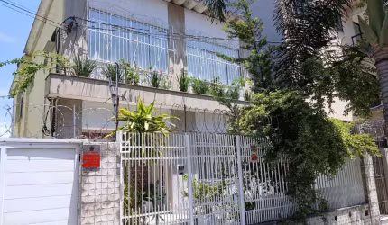 Casa para alugar na Rua General Câmara, Jardim Vinte e Cinco de Agosto, Duque de Caxias - RJ