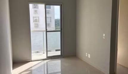 Apartamento à venda na Avenida Salvador Allende, Jacarepaguá, Rio de Janeiro - RJ