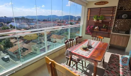 Apartamento à venda na Avenida Henrique Eroles, Alto Ipiranga, Mogi das Cruzes - SP