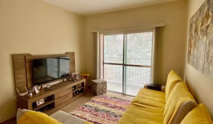 Casa à venda na Rua Gagliari, Jardim Rio das Pedras, Cotia - SP