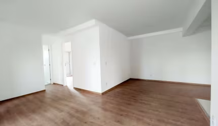 Apartamento à venda na Avenida Sebastião Davino dos Reis, Jardim Tupanci, Barueri - SP
