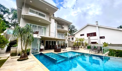Casa à venda na Alameda Tangará, Bosque do Vianna, Cotia - SP