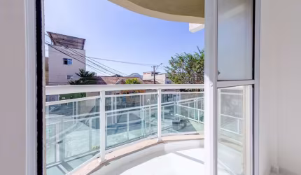 Apartamento à venda na Rua Caetano da Silva, Cascadura, Rio de Janeiro - RJ