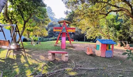 Terreno à venda na Avenida das Américas, Recanto Impla, Carapicuíba - SP