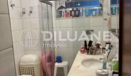 Apartamento à venda na Avenida Prado Júnior, Copacabana, Rio de Janeiro - RJ
