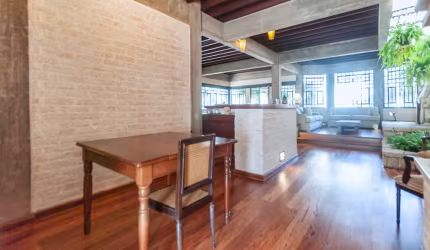 Casa à venda na Rua Iraci, Jardim Paulistano, São Paulo - SP