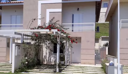 Casa à venda na Estrada do Capuava, Chácara Ondas Verdes, Cotia - SP