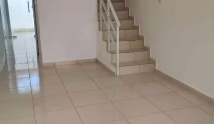 Casa à venda na Avenida Abílio Augusto Távora, Valverde, Nova Iguaçu - RJ