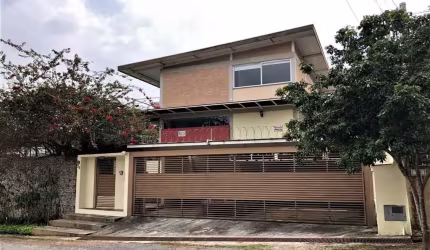 Casa à venda na Rua São Tomé, Vila Santo Antônio, Cotia - SP