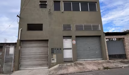 Loja para alugar na Rua Colina, Vila Dirce, Carapicuíba - SP