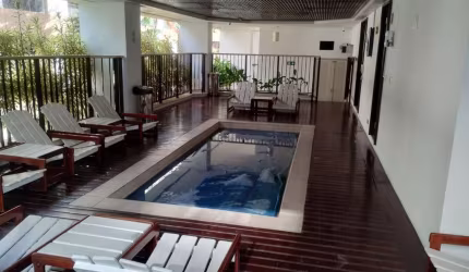Flat à venda na Rua Pompeu Loureiro, Copacabana, Rio de Janeiro - RJ