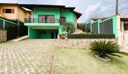 Casa para alugar na Rua Itapira, Parque Dom Henrique, Cotia - SP